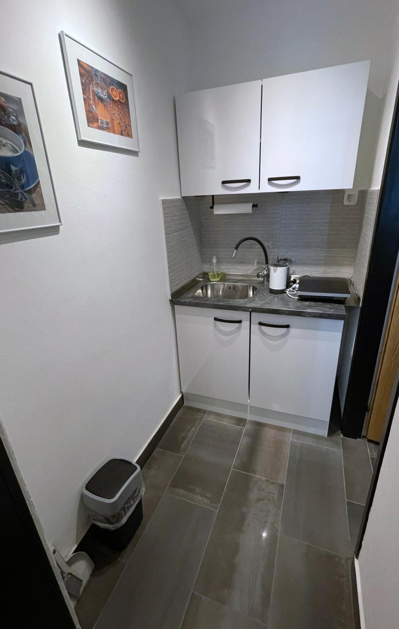 Roses Apartment Prijeten Apartma Za Dve Osebi 门奇斯 外观 照片