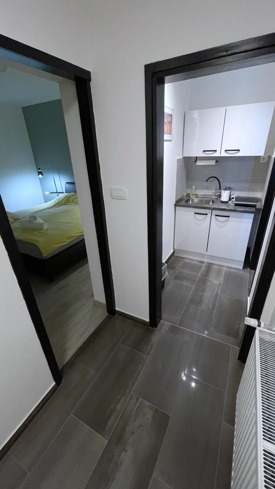 Roses Apartment Prijeten Apartma Za Dve Osebi 门奇斯 外观 照片